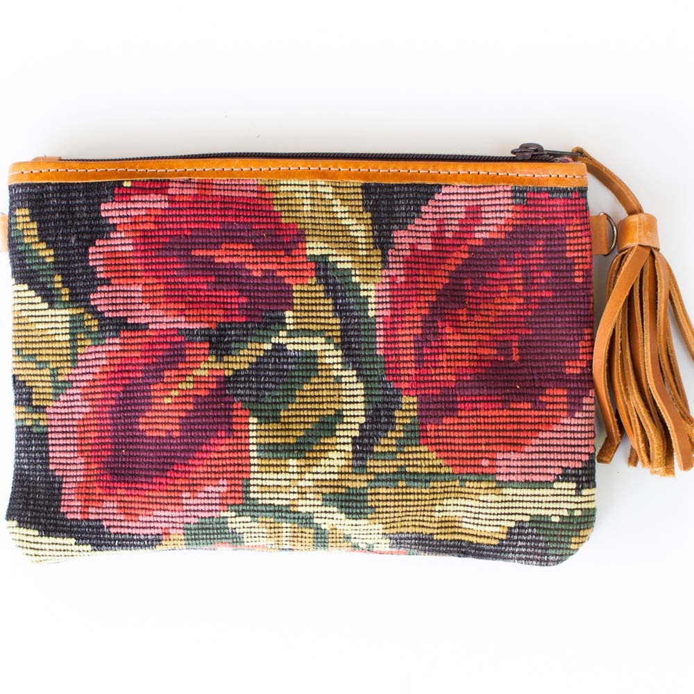 Huipil Daniela Crossbody Clutch - Picture 2 of 4